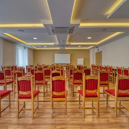 בית הארחה Park Panzio 3*